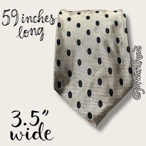 Silver Silk Lands’ End Neck Tie – Classic and Refined